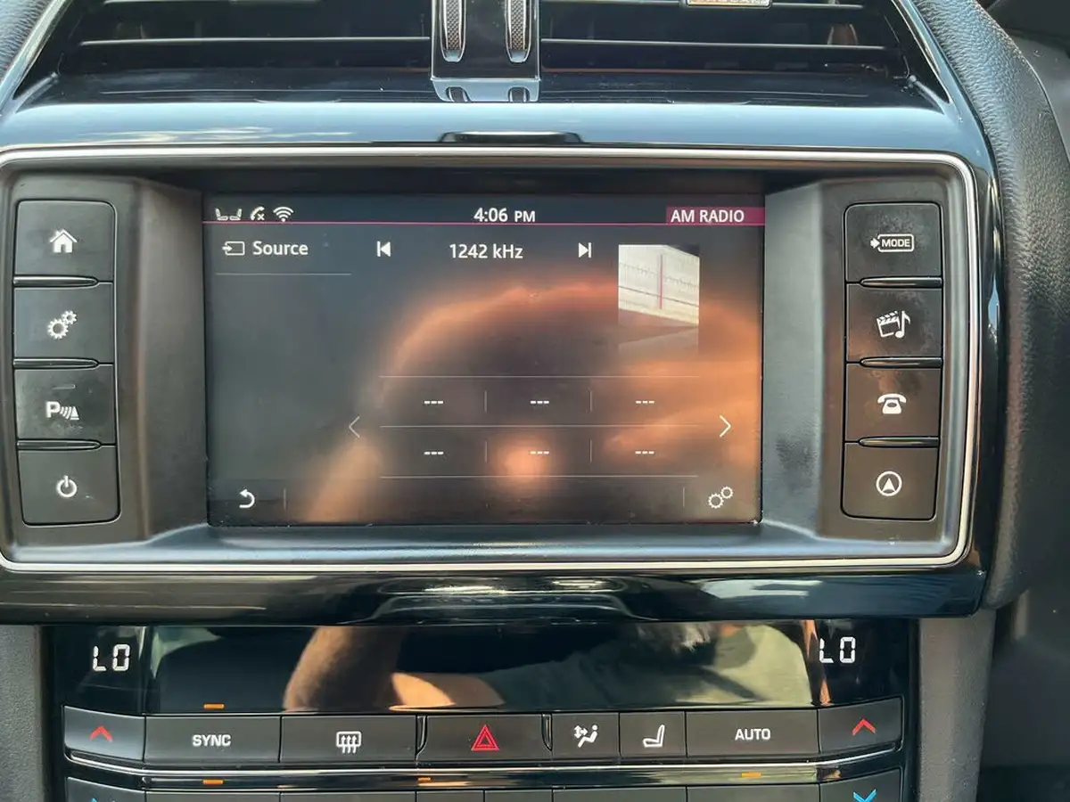 2017-jaguar-f-pace-20-i4d-prestige-180ps-ss-auto-big-42