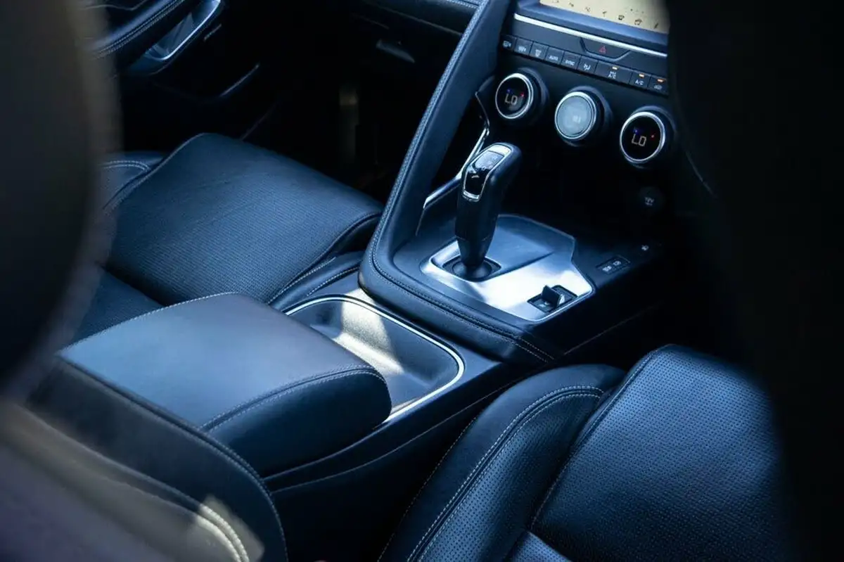 2019-jaguar-e-pace-20-i4d-r-dynamic-hse-180ps-big-20