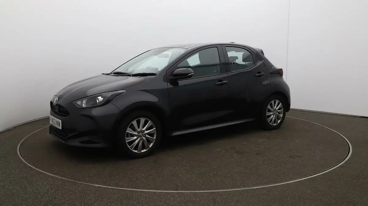 2023-toyota-yaris-15-vvt-i-icon-big-57