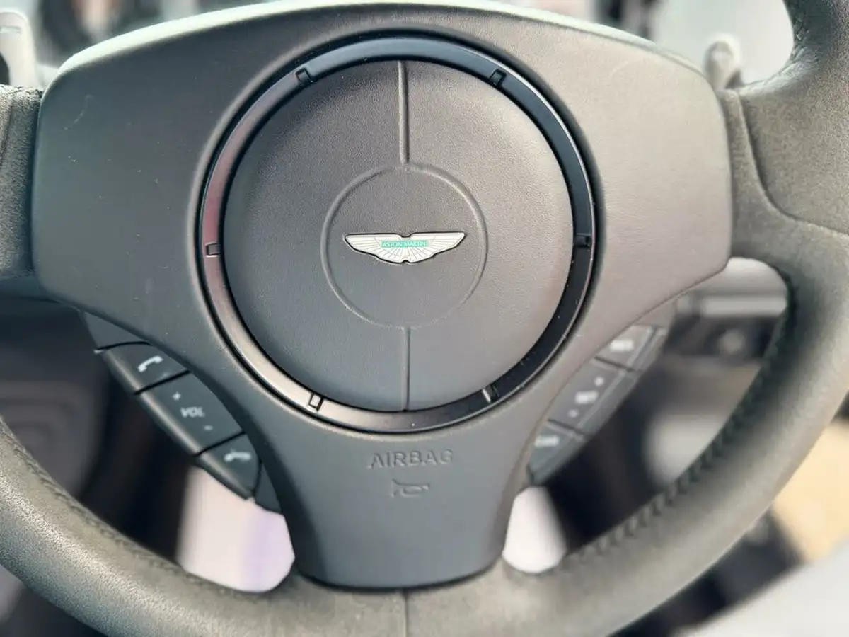 2012-aston-martin-vantage-47-s-coupe-big-29
