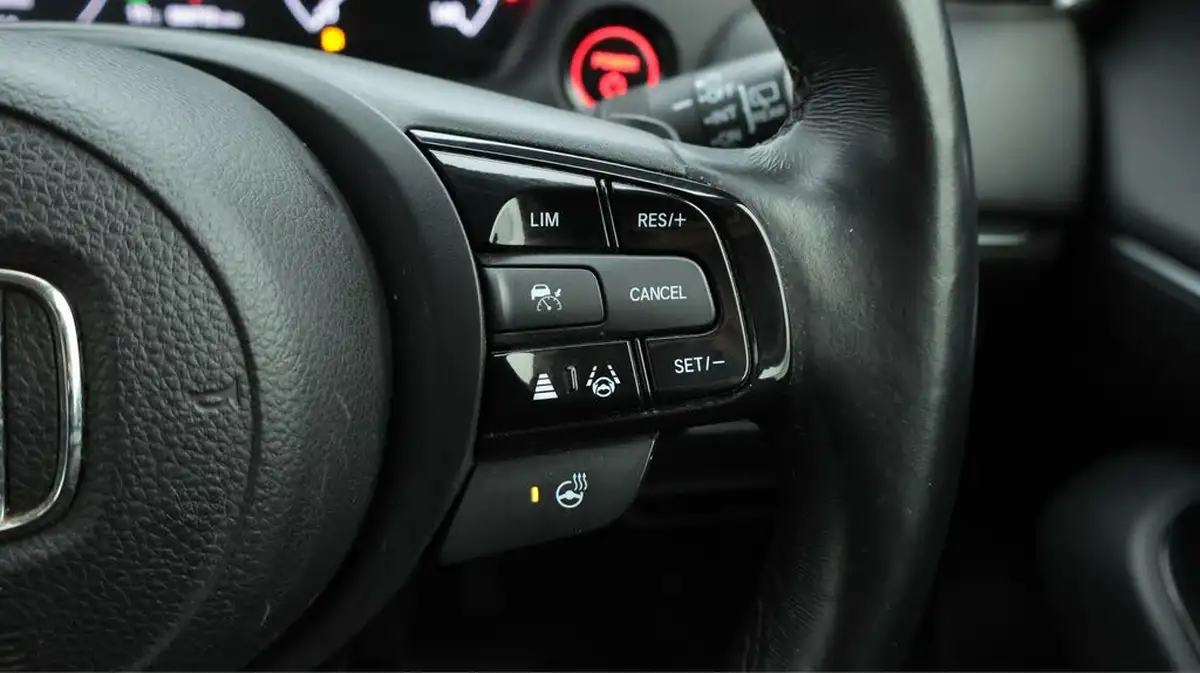 2022-honda-hr-v-15-i-mmd-advance-big-23