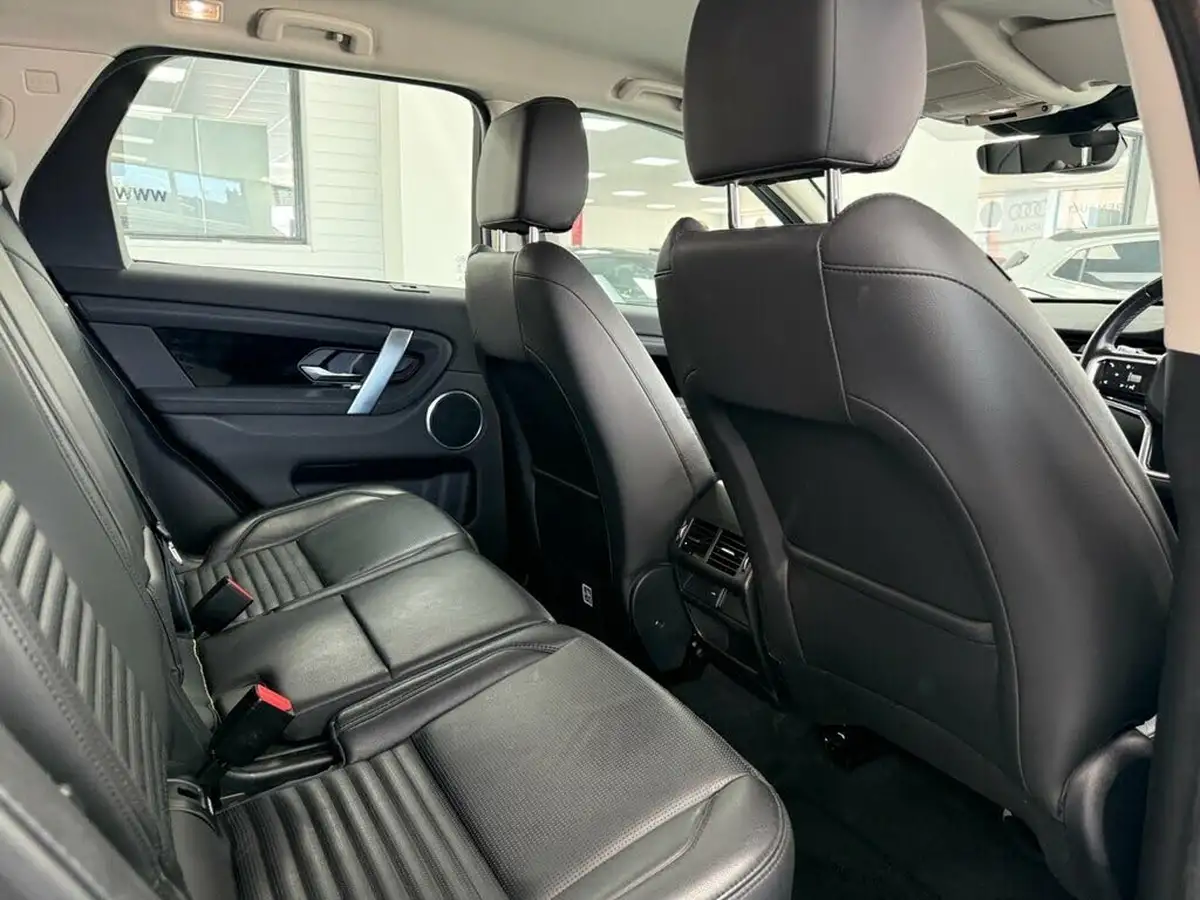 2021-land-rover-discovery-sport-20-d200-s-big-3
