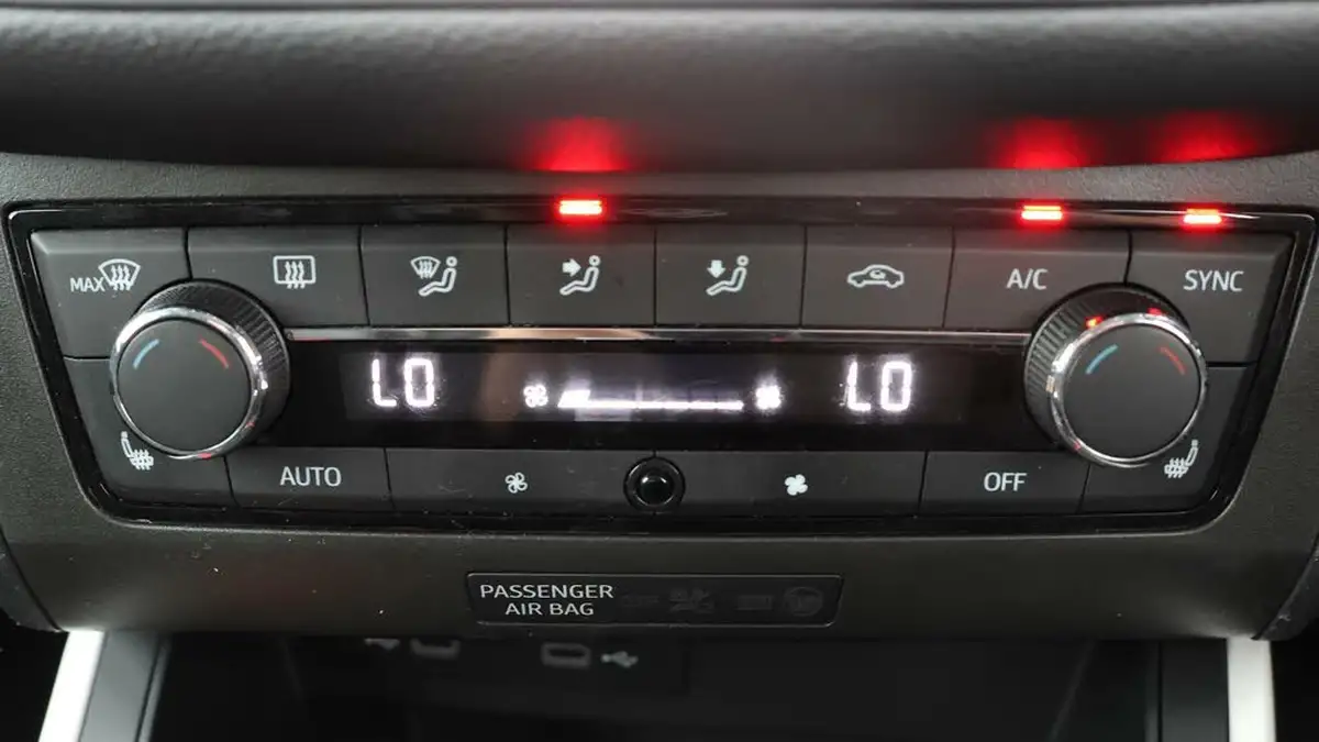 2021-seat-arona-10-tsi-xcellence-lux-110ps-dsg-big-12
