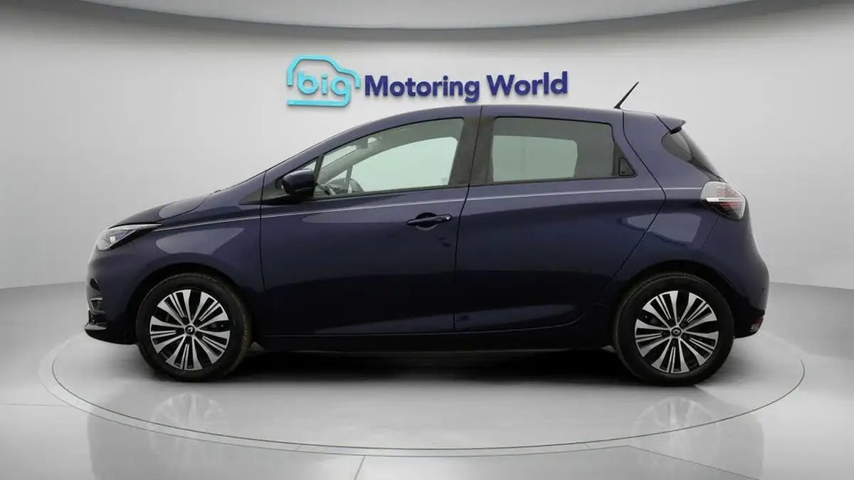 2021-renault-zoe-e-riviera-limited-edition-big-3