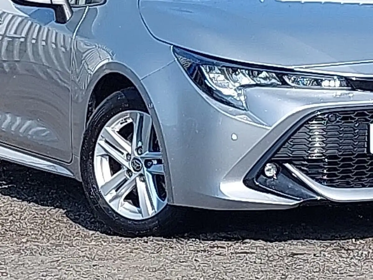 2022-toyota-corolla-20-vvt-i-icon-tech-hatchback-big-8