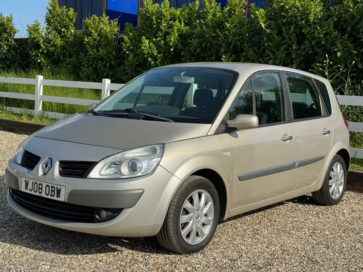 2008-renault-scenic-16-dynamique-big-15