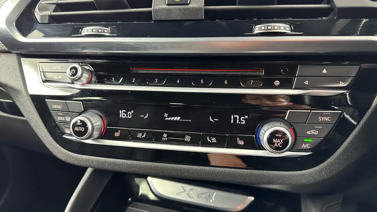 2019-bmw-x4-20td-xdrive20d-m-sport-big-17