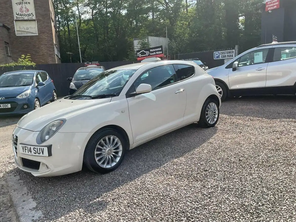 2014-alfa-romeo-mito-13jtdm-2-sprint-big-78