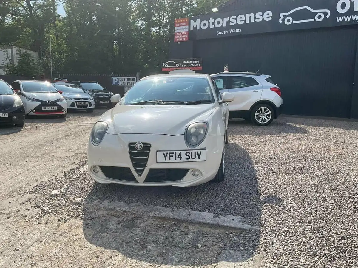 2014-alfa-romeo-mito-13jtdm-2-sprint-big-30