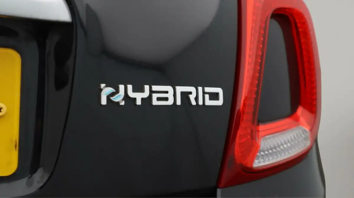 2020-fiat-500-10-launch-edition-big-22