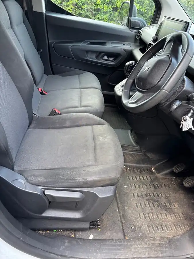 2019-peugeot-partner-15-bluehdi-1000-professional-100ps-eu6dt-panel-big-10