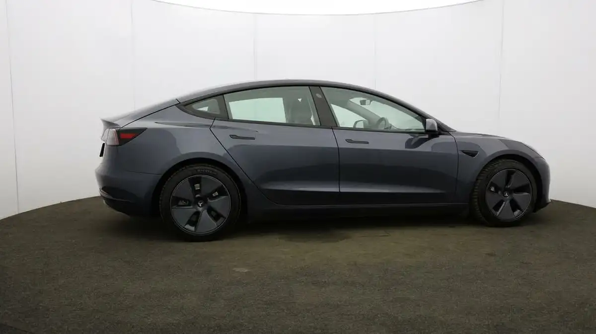 2021-tesla-model-3-e-standard-plus-big-51