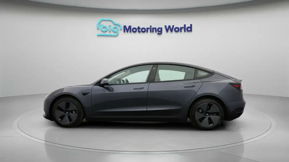 2021-tesla-model-3-e-standard-plus-big-3