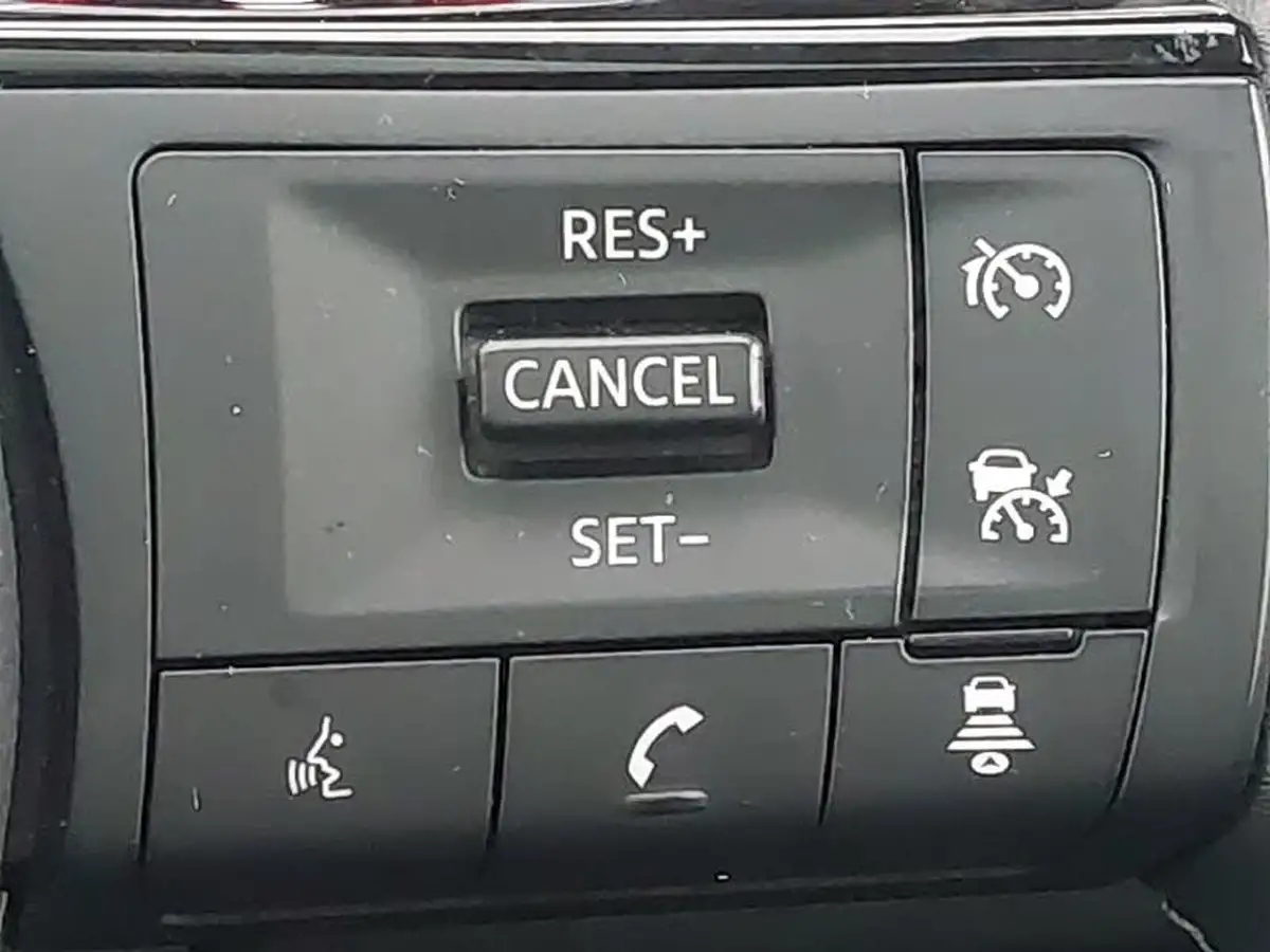 2023-nissan-qashqai-13-dig-t-n-connecta-140ps-big-12
