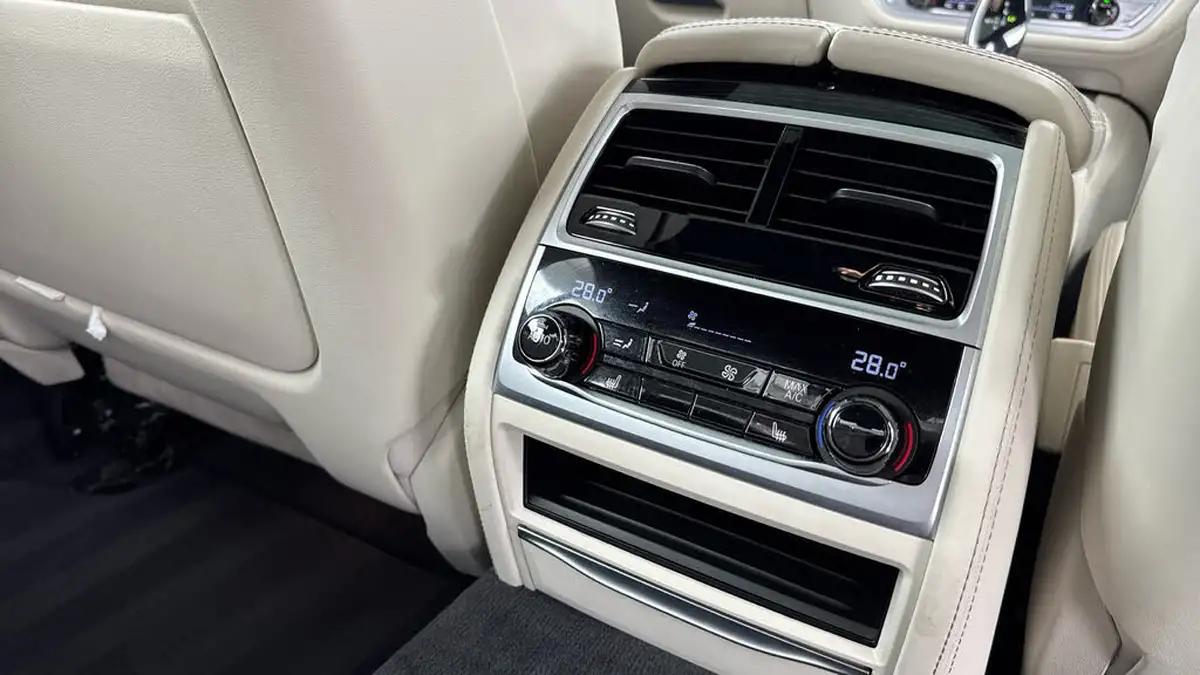 2021-bmw-7-series-30td-730ld-m-sport-big-25