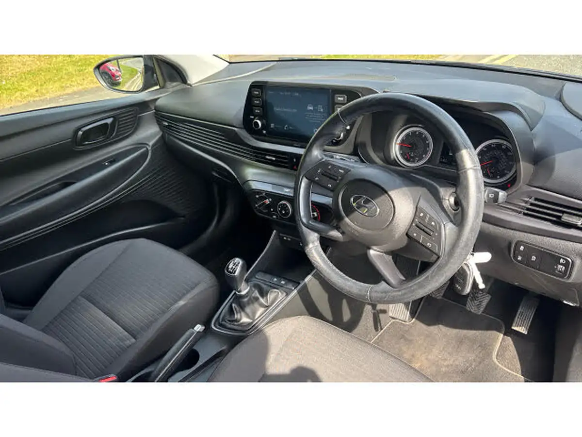 2021-hyundai-i20-10-t-gdi-element-big-10