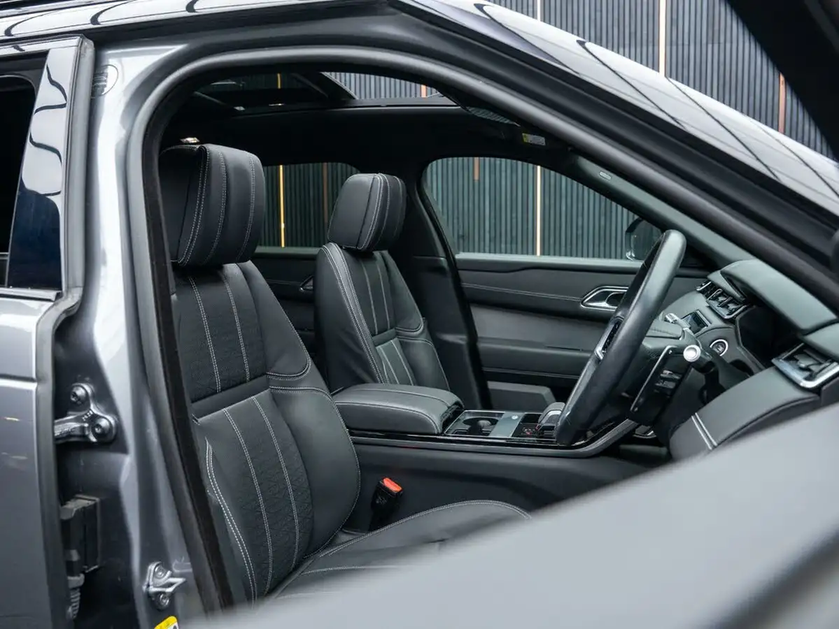 2022-land-rover-range-rover-velar-30-d300-r-dynamic-hse-big-21