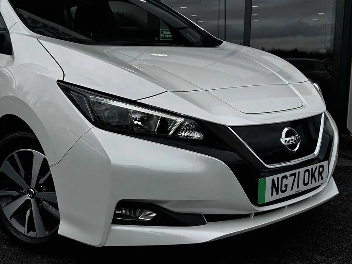 2022-nissan-leaf-e-acenta-big-21