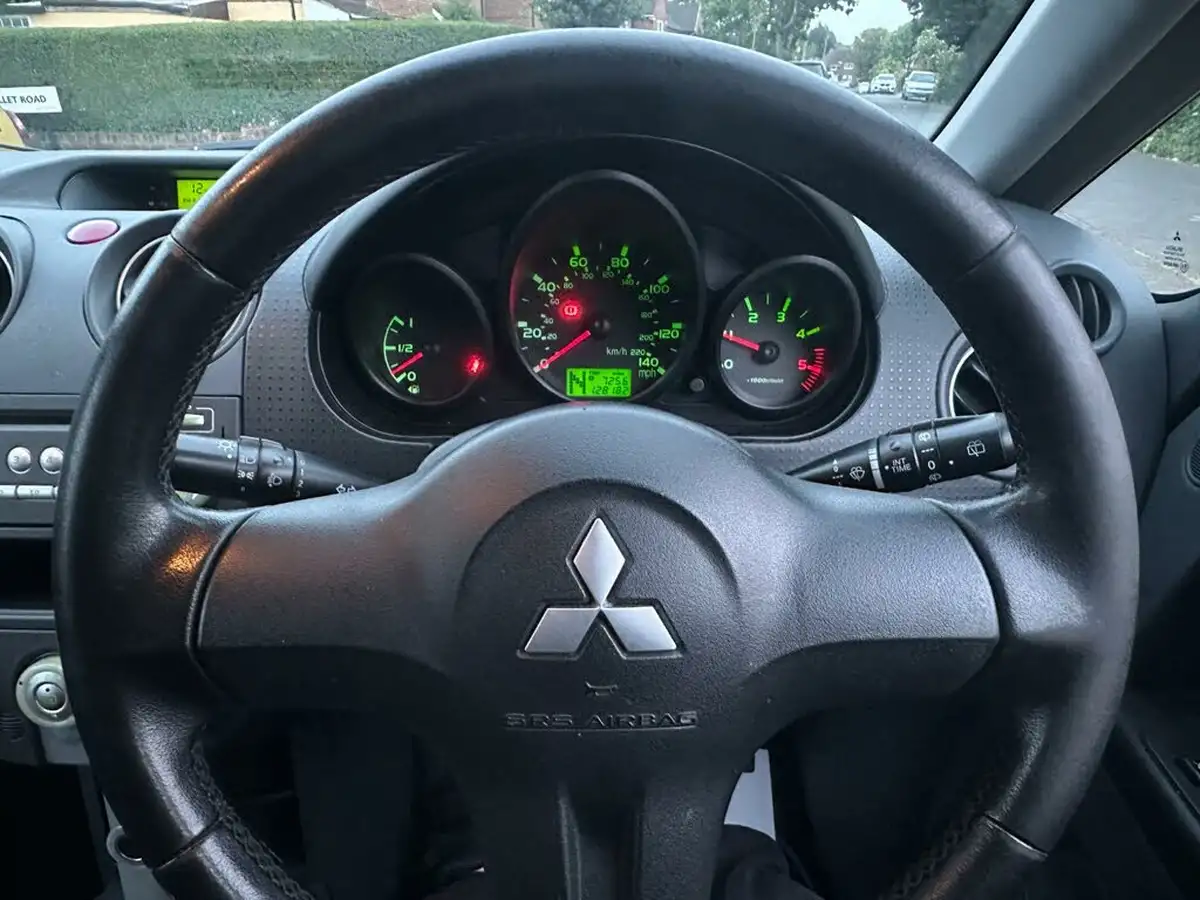 2007-mitsubishi-colt-15td-cz2-amt-big-45
