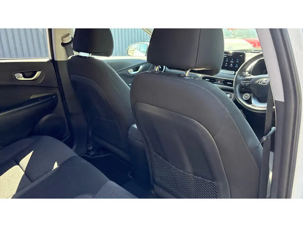 2022-hyundai-kona-e-premium-204ps-64kwh-7kw-obc-big-52