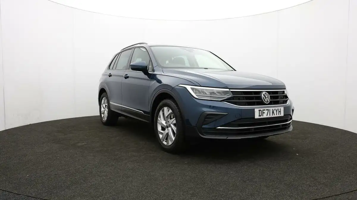 2022-volkswagen-tiguan-15-tsi-life-150ps-big-48