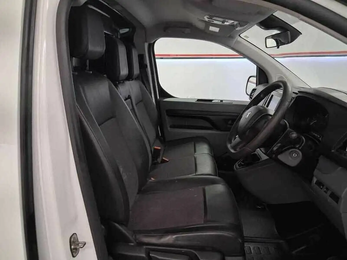 2020-peugeot-expert-15-bluehdi-compact-120bhp-big-11