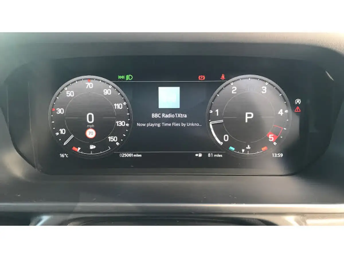 2022-land-rover-110-defender-30-d300-x-dynamic-hse-big-15