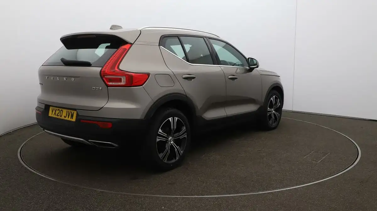 2020-volvo-xc40-20td-d3-inscription-pro-big-49