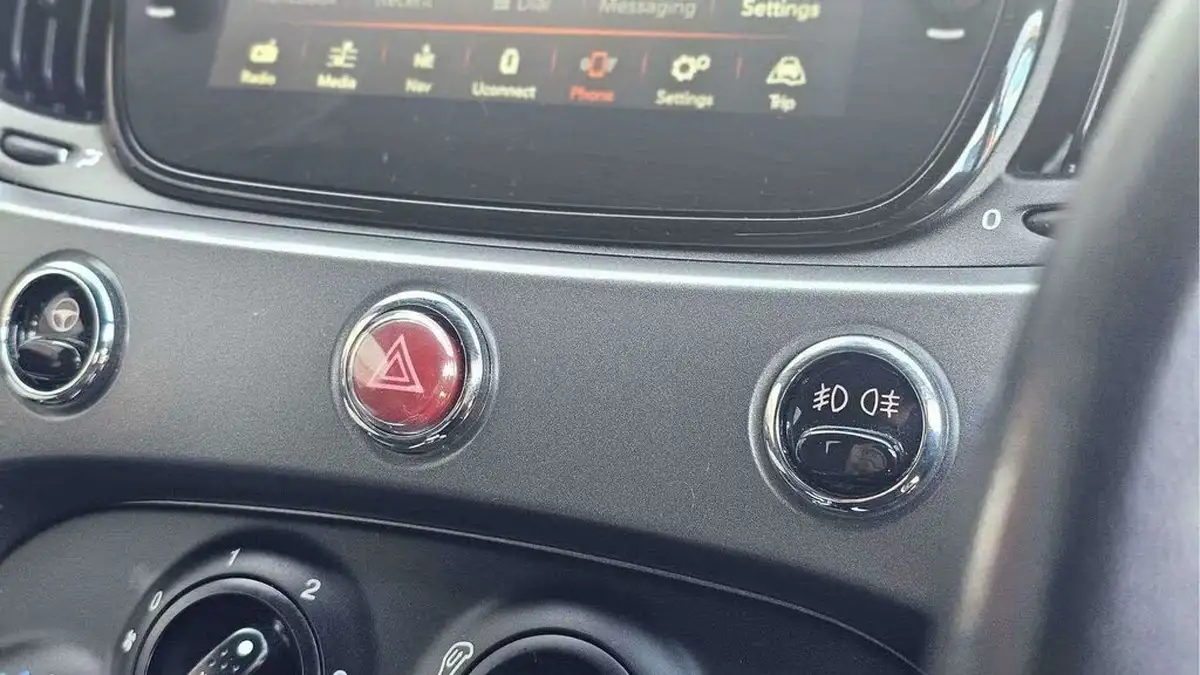 2018-fiat-500-12-s-big-27
