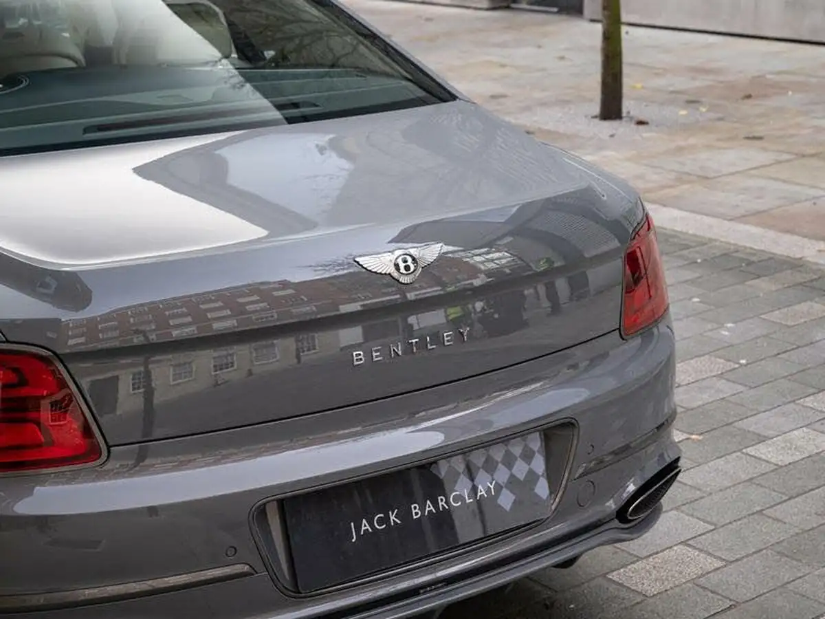 2024-bentley-flying-spur-big-50