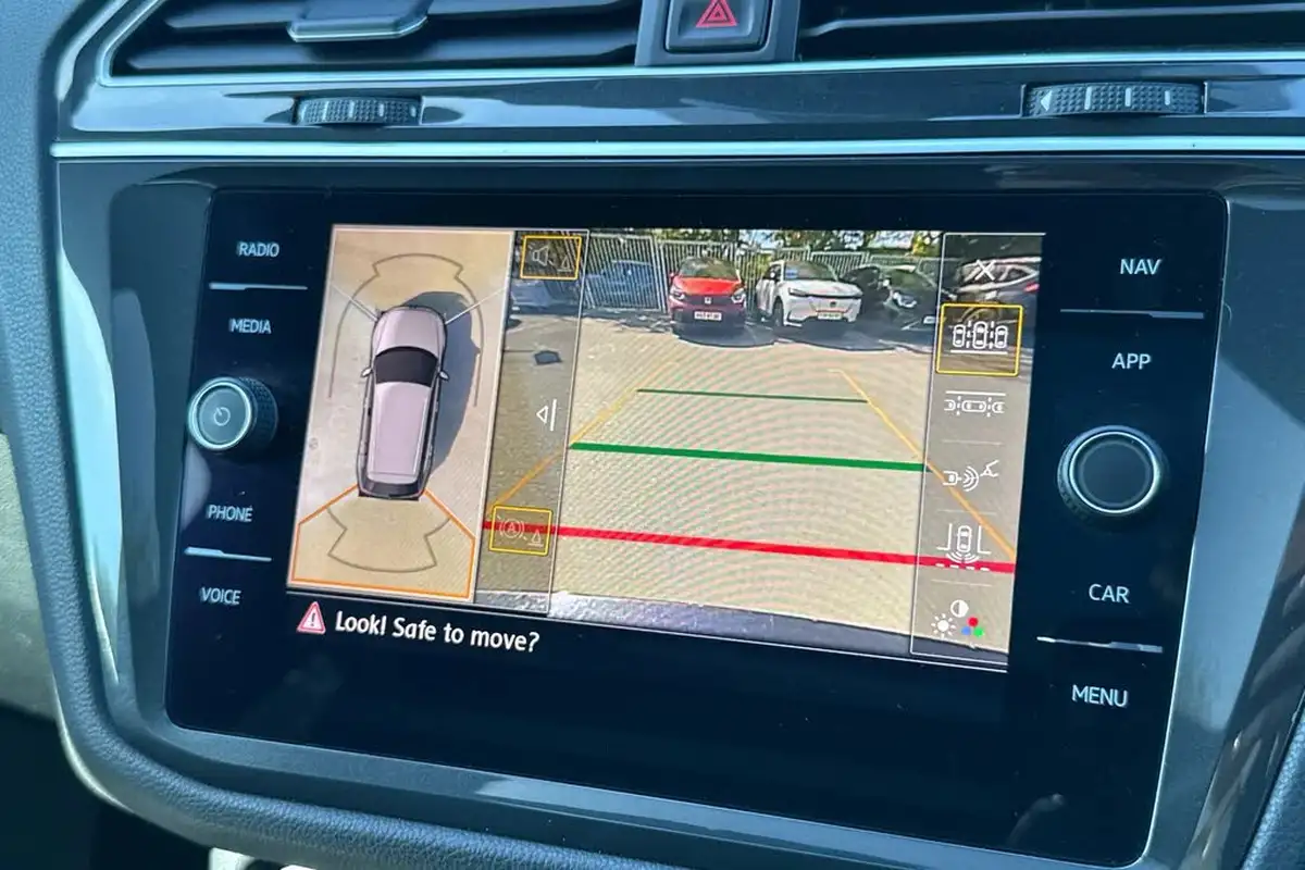 2019-volkswagen-tiguan-20tdi-r-line-tech-150ps-dsg-big-13