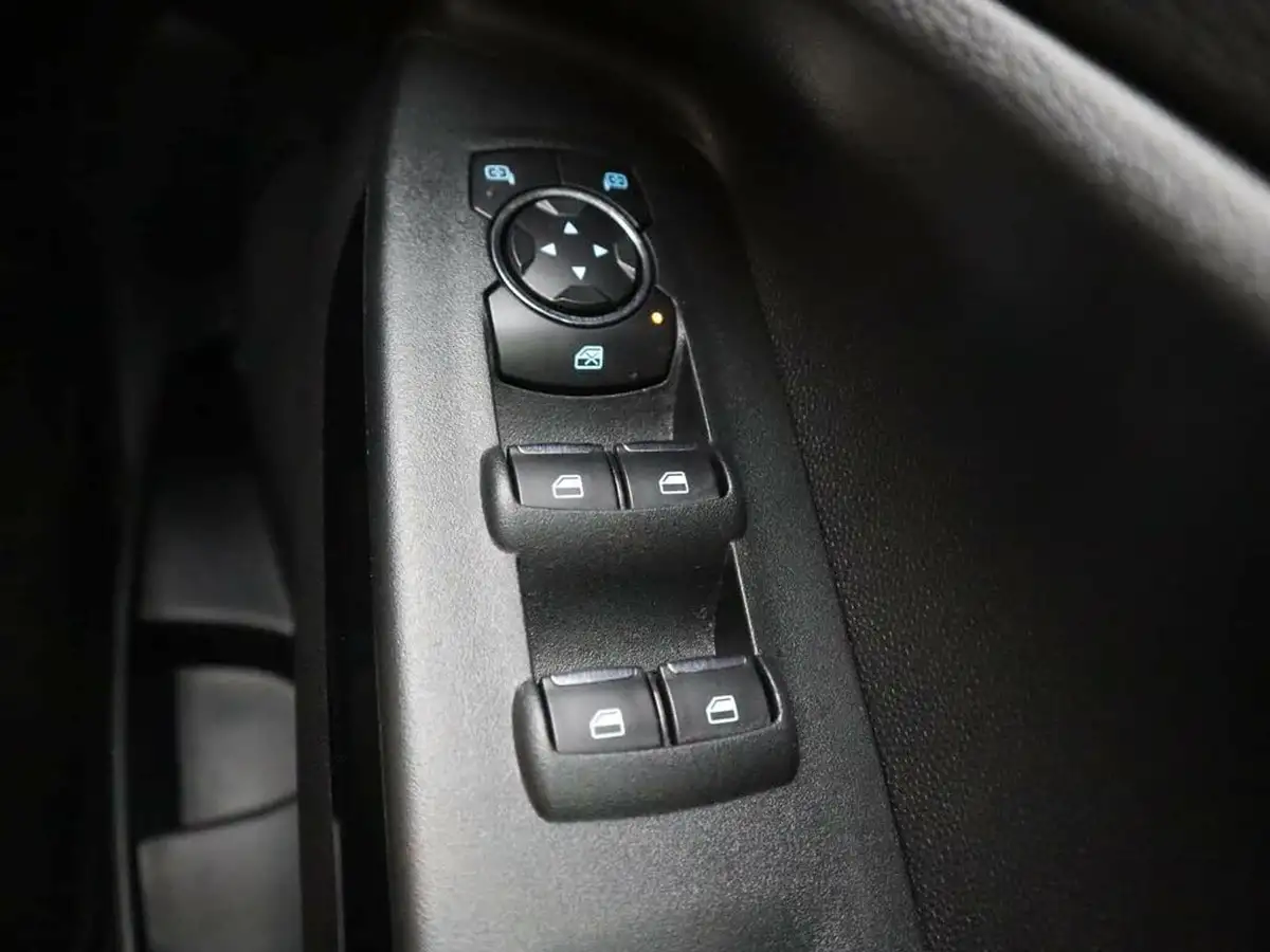 2022-ford-ecosport-10t-titanium-big-38