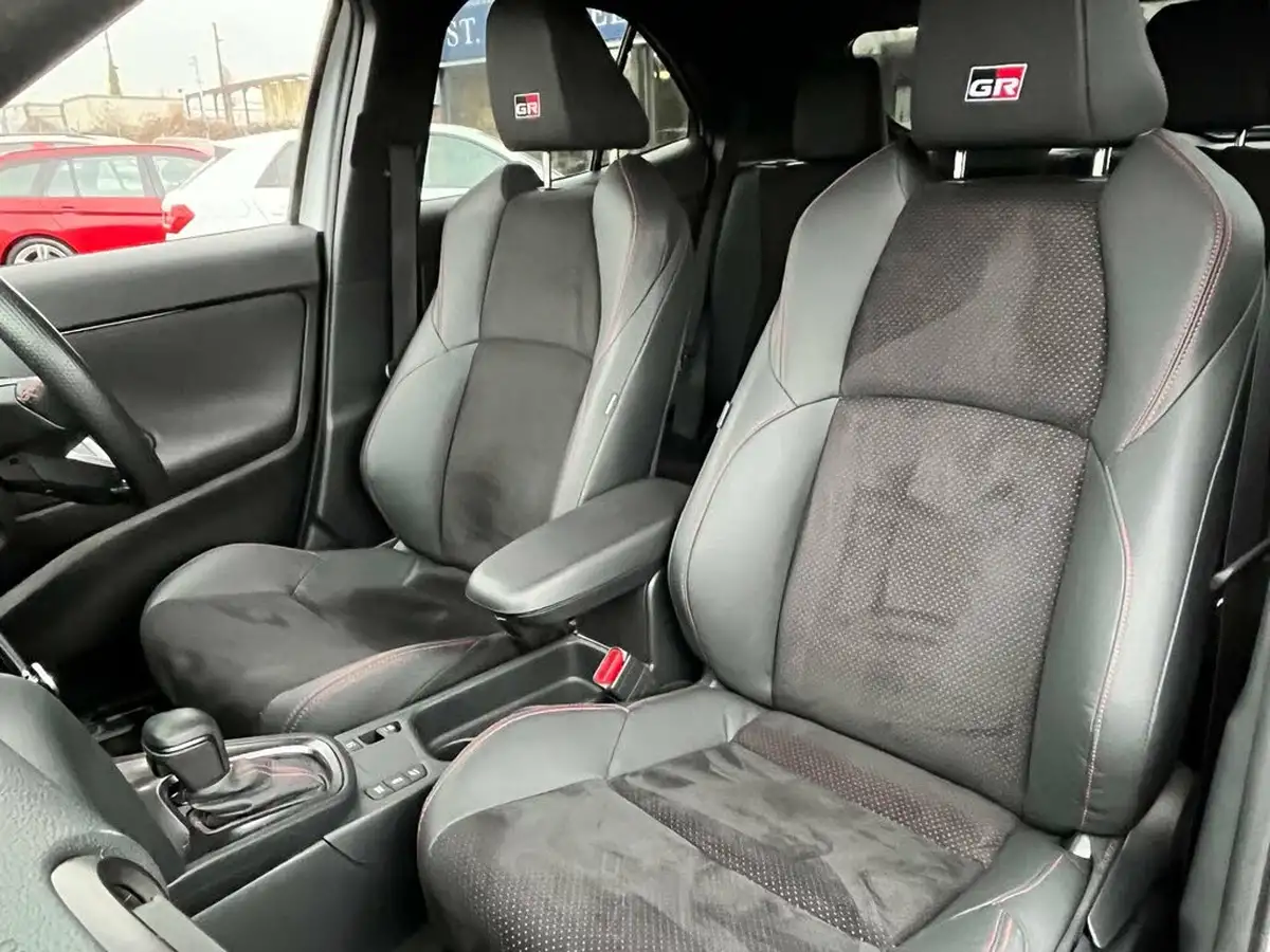 2023-toyota-yaris-cross-15-vvt-i-gr-sport-big-56