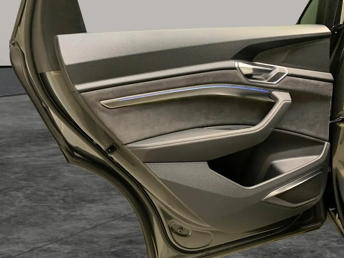 2021-audi-e-tron-50e-vorsprung-station-wagon-big-37
