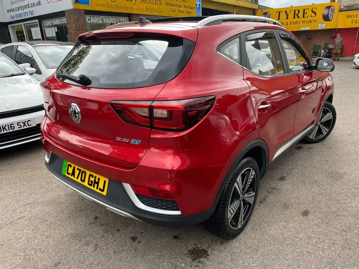 2020-mg-zs-suv-e-exclusive-ev-big-13