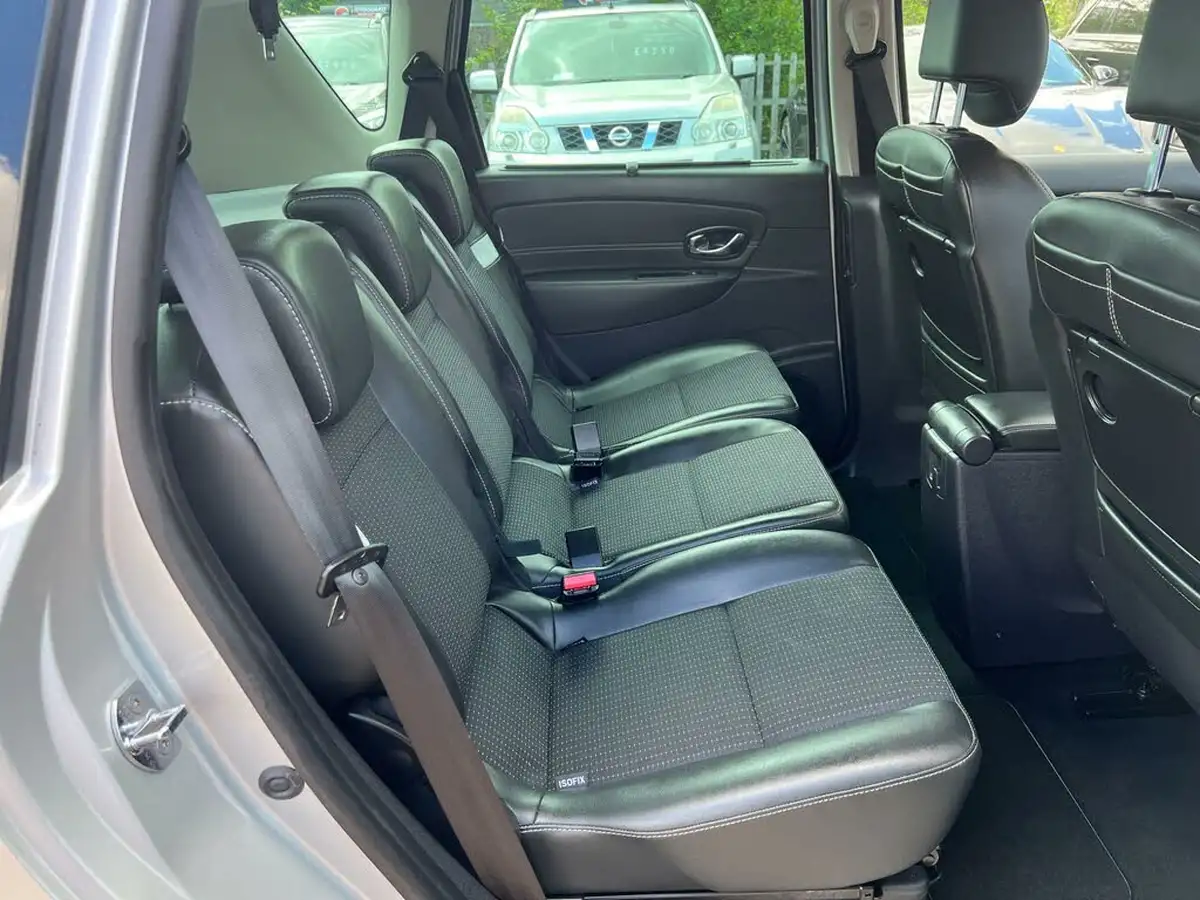 2016-renault-scenic-15dci-dynamique-nav-edc-auto-big-26
