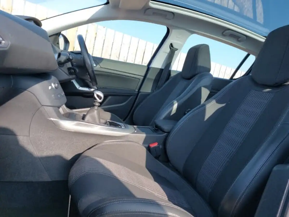 2019-peugeot-308-12-puretech-allure-130bhp-big-4