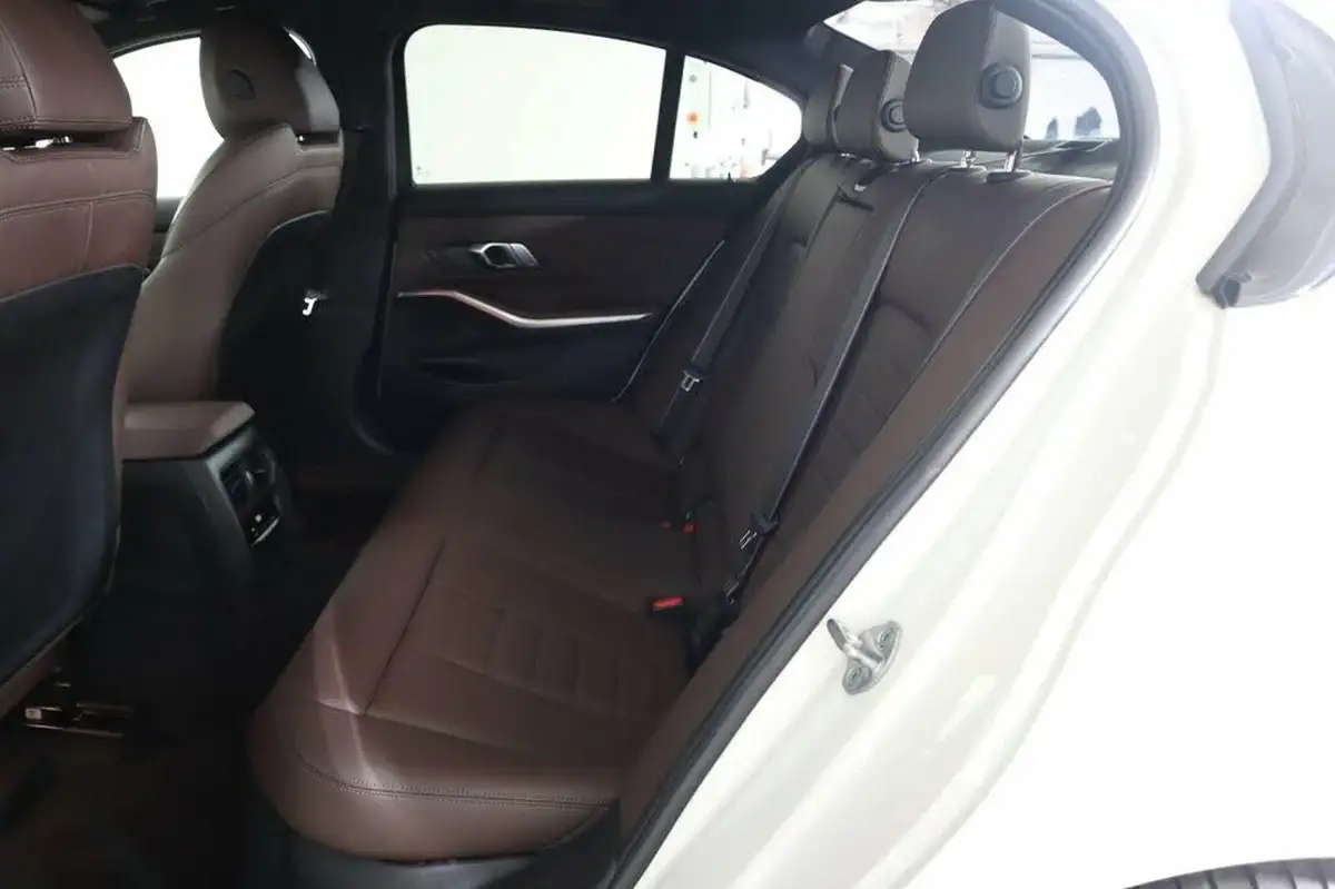 2022-bmw-3-series-20-320i-m-sport-pro-pack-saloon-4d-big-15