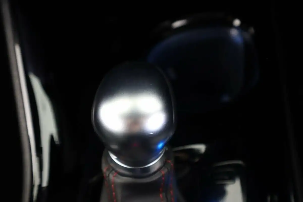 2022-toyota-c-hr-18-vvt-i-gr-sport-big-49