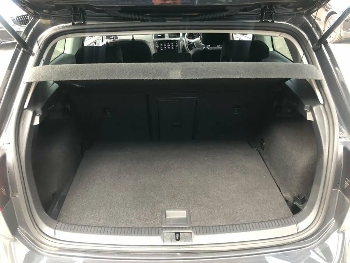 2018-volkswagen-golf-14-tsi-se-hatchback-3d-big-25