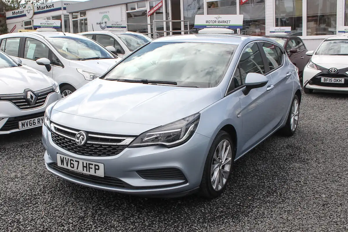 2017-vauxhall-astra-14i-16v-turbo-energy-big-5