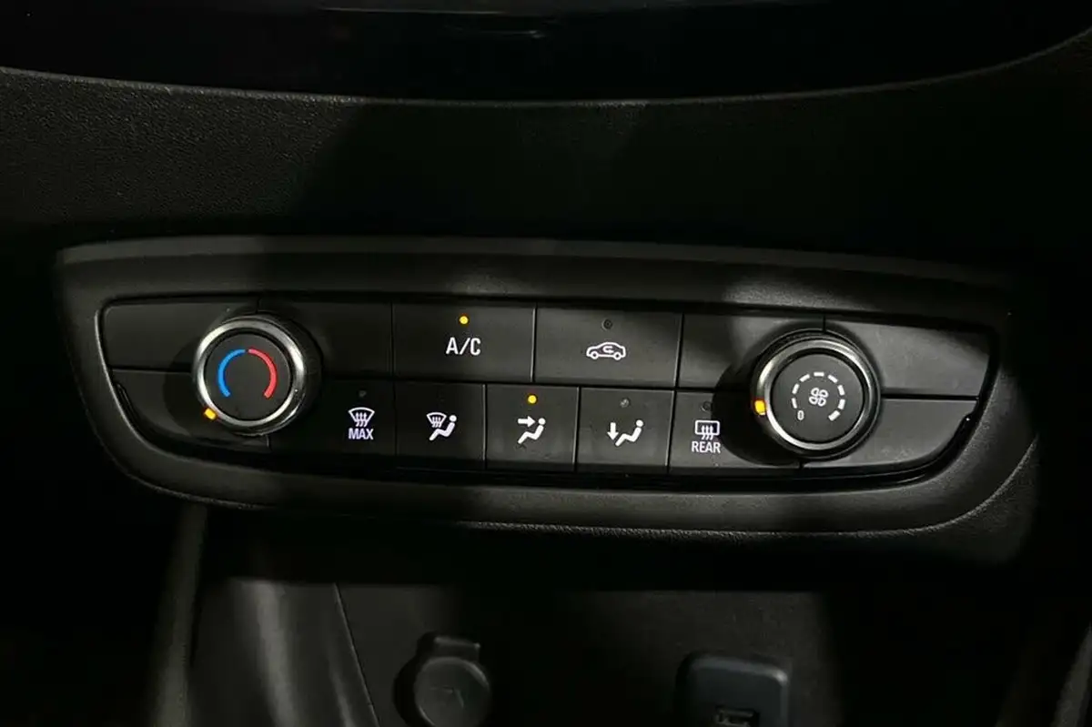 2019-vauxhall-crossland-x-12i-sport-big-31