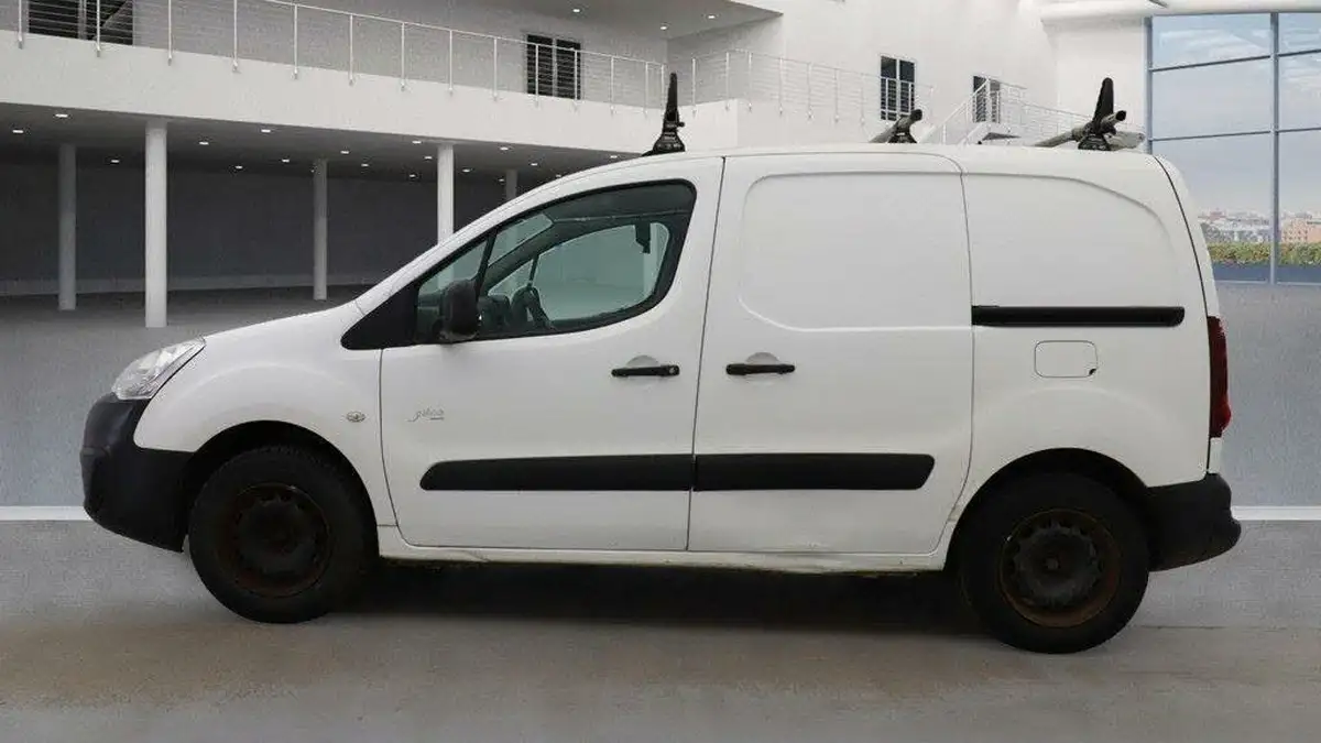 2018-citroen-berlingo-e-l1-635-lx-big-3
