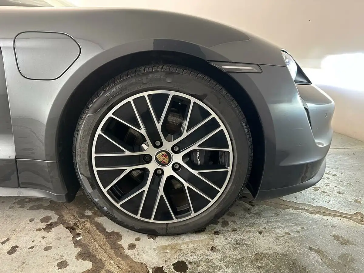2021-porsche-taycan-e-base-476ps-performance-battery-plus-big-34