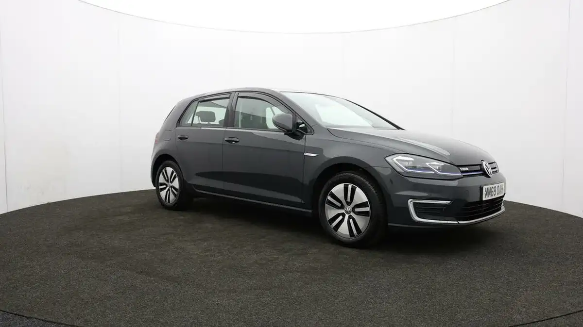 2020-volkswagen-golf-e-e-golf-big-47