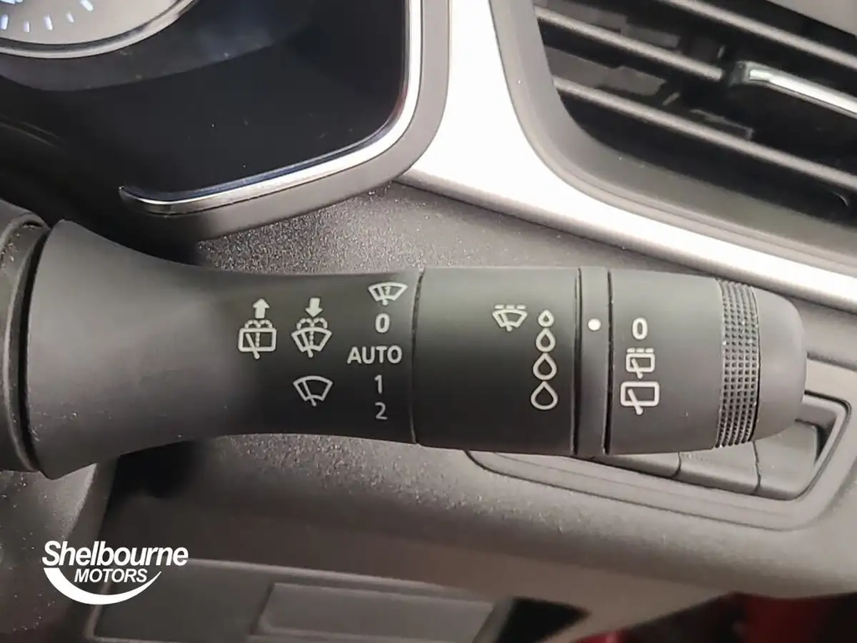 2022-renault-captur-13-tce-iconic-edition-big-30