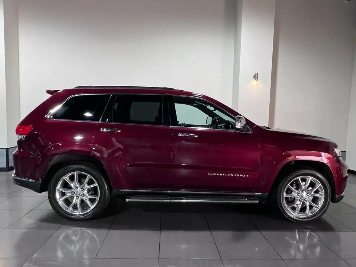 2017-jeep-grand-cherokee-30crd-summit-big-2