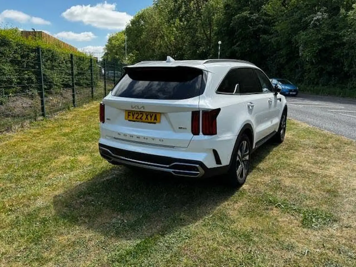 2022-kia-sorento-16-t-gdi-3-226bhp-hev-big-3