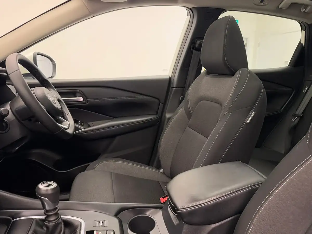 2024-nissan-qashqai-13-dig-t-n-connecta-140ps-big-13
