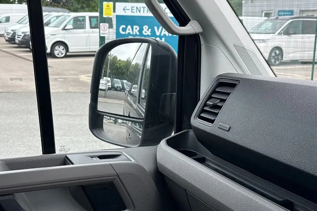 2024-volkswagen-crafter-20tdi-cr35-lwb-commerce-plus-140pseu6d-auto-big-43